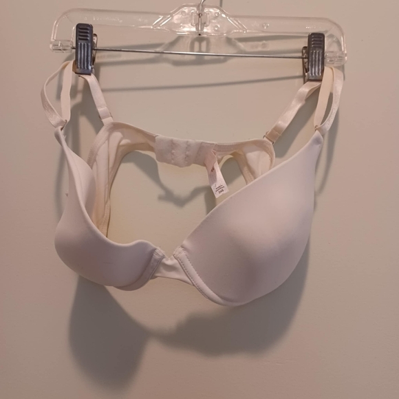 Victoria's Secret Other - Victoria Secrets 34B Underwire Padded Push-Up Bra Beige Everyday‎ Wear Comfort
